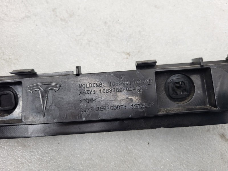 1083991-00-J ⭕17-23 Model 3 Rear Bumper Lower Passenger Support Retainer Bracket 1083991-00-J