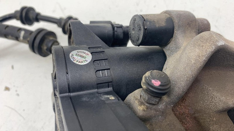 ⭕17-24 Chrysler Pacifica Rear Passenger Side Right Brake Caliper (Sing