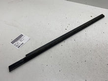 ⭕14-24 Maserati Ghibli Front Passenger Side Door Window Outer Belt Molding Right