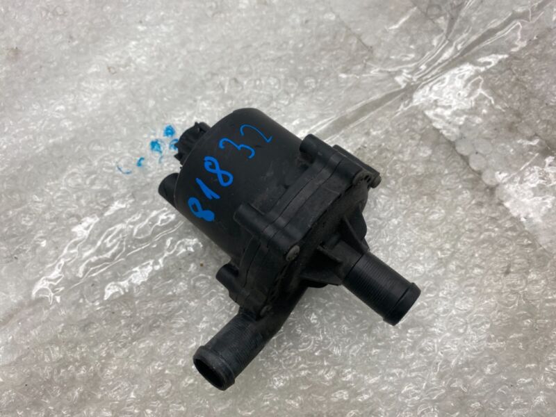 2016-2020 Tesla Model S X Cooling System Auxiliary Water Coolant Pump FWD Assy