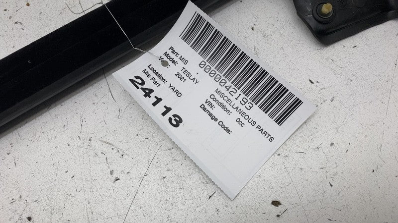 ⭕ 20-23 Model Y Front Left Door Window Inner Belt Weatherstrip Seal 15