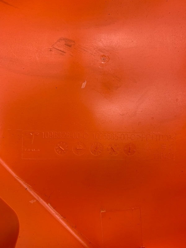 1095565 00 C ⭕17-22 Tesla Model 3 Charge Port System Inlet Close Out Panel Cover 1096326-00-C