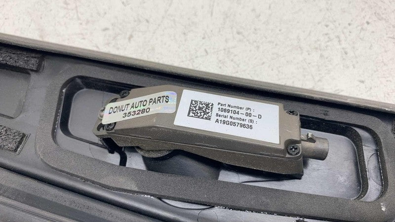 ⭕16-20 Tesla Model X Right B-Pillar Applique Trim Molding w/ Camera 10