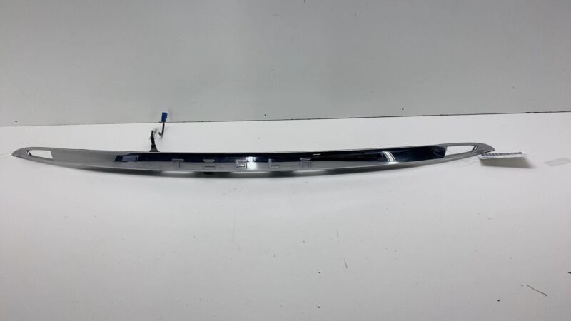106126900C 16-20 Tesla Model S MS Rear View Back Up Camera w/ Liftgate Molding 1061269-00-C
