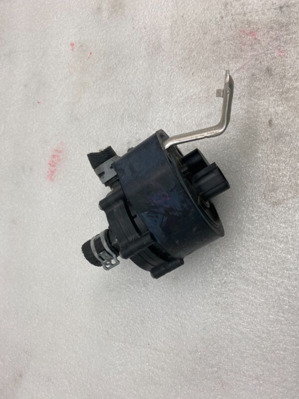 2016-2020 Tesla Model X MX Auxiliary Coolant Water Cooling Pump FWD Assembly OEM