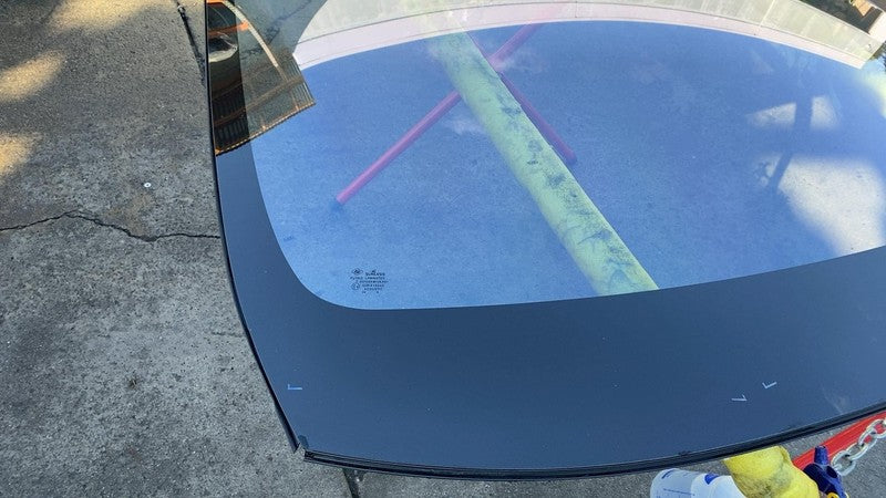 ⭕ 2016-2020 Tesla Model S Front Windshield Wind Screen Glass suit w/ T