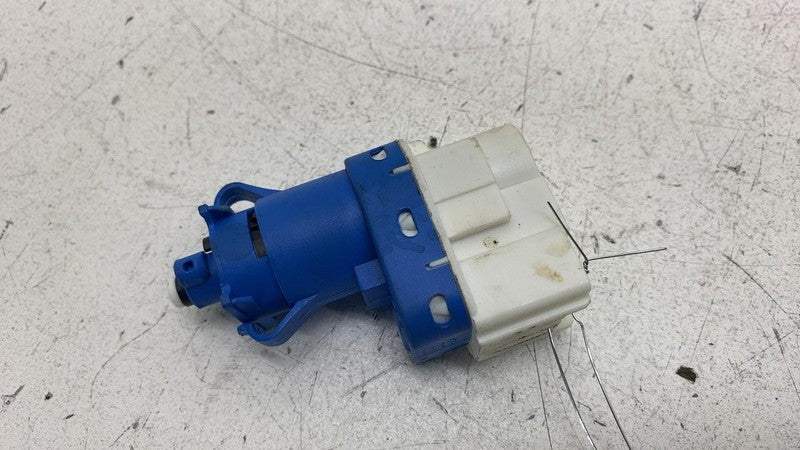 ⭕ 2016-2024 Tesla Model X MX Brake Light Lamp Stop Switch Assembly XKB-500110