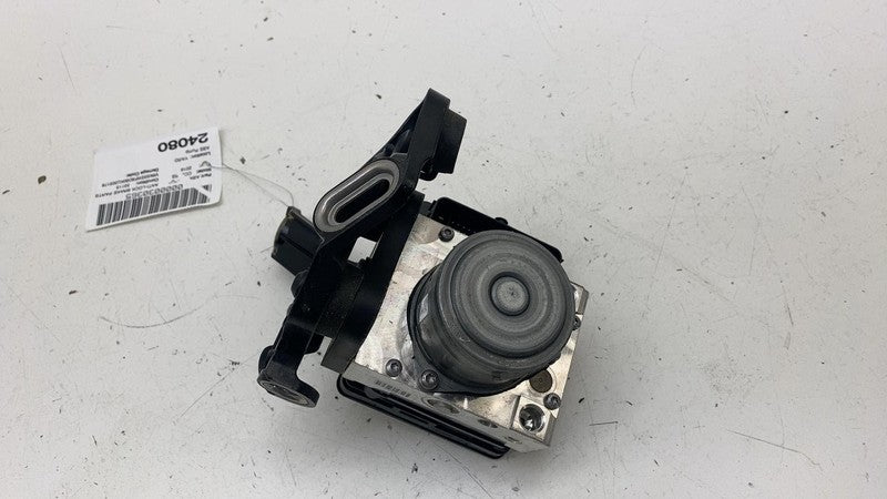 A 205 900 57 44 ⭕ 2018-2022 Mercedes-Benz C-Class C300 205 Anti-Lock Brake ABS Pump A2059005744