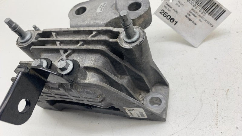 68224742AD ⭕ 2017-2025 Chrysler Pacifica Front Left Transmission Mount Bracket 68224742AD