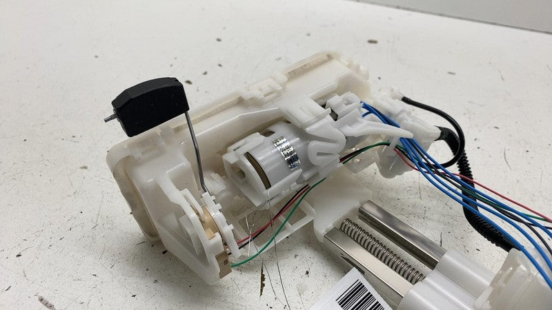 ⭕ 2023 2024 Toyota Prius Fuel Gas Tank Pump Sending Unit Assembly 7702