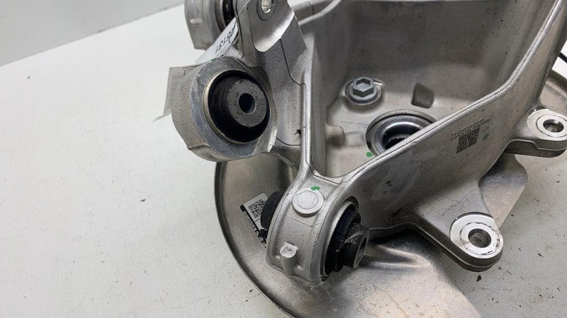 ⭕ 2025-2026 Model Y Rear Left Spindle Knuckle + Hub (142mm Driven) 218