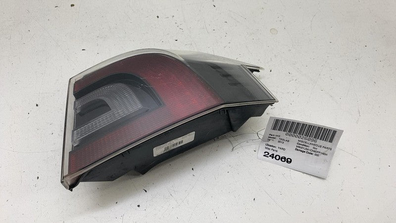 ⭕ 2012-2022 Tesla Model S Rear Taillight LED Outer Tail Lamp Right 600