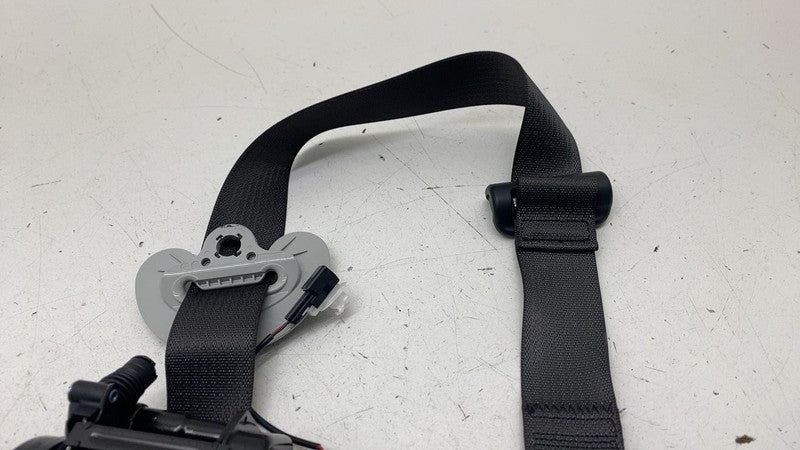 1081279-01-F ⭕ 2017-2023 Tesla Model 3 Front Right 1st Row Seat Belt & Retractor 1081279-01-F
