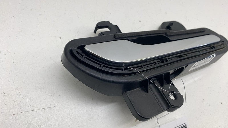 108183200J ⭕17-20 Tesla Model 3 Front Right Outside Door Handle Exterior Outer 1081832-00-J