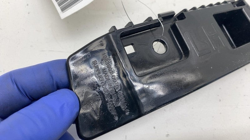 ⭕ 17-23 Tesla Model 3 Rear Left Taillight Tail Lamp Mount Bracket 1083