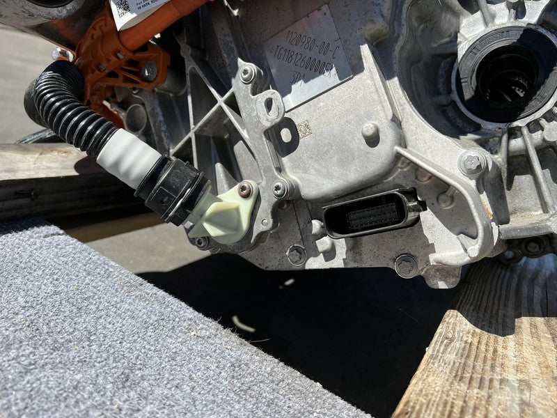 ⭕ 17-23 Tesla Model 3 Rear Drive Unit Engine Performance Assy 1120980-