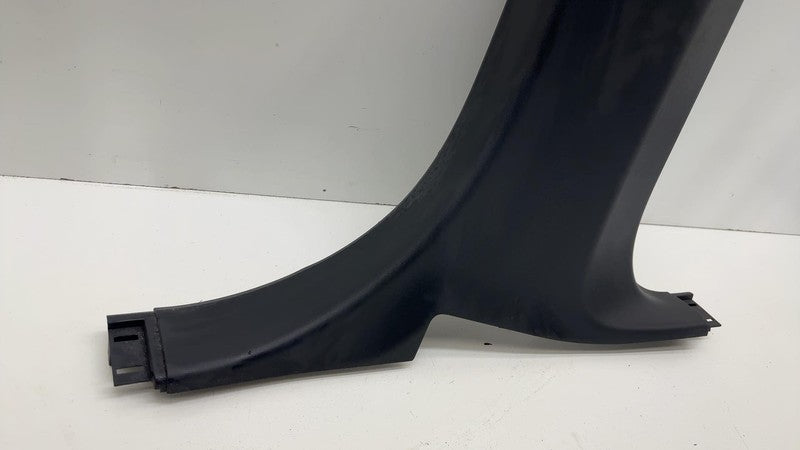 PT00001372 ⭕ 22-24 Rivian R1T Passenger B-Pillar Lower Trim Cover Panel Right RH PT00001372