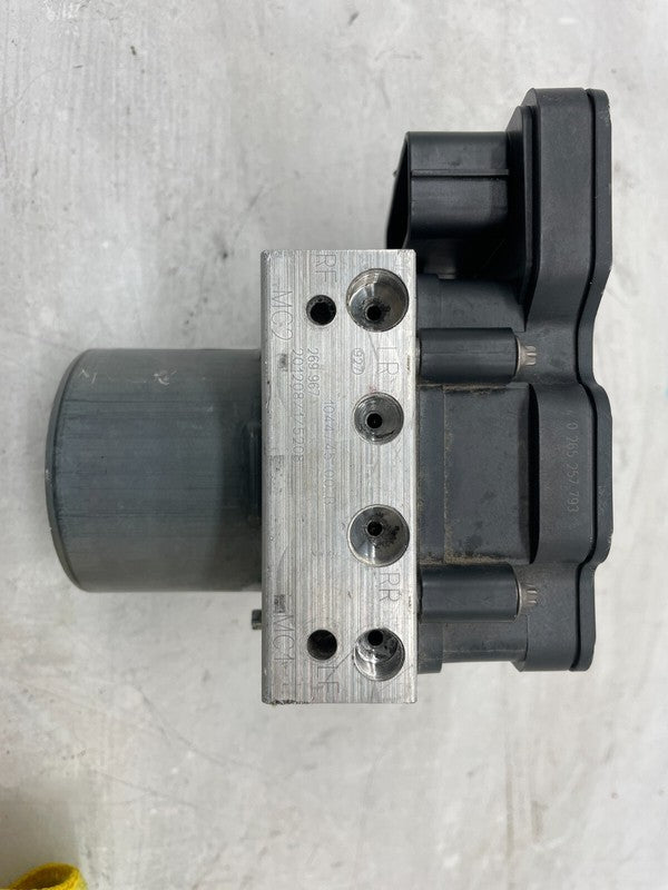 1044745 00 B ⭕ 2017-2023 Tesla Model 3 M3 Antilock Brake System ABS Pump Module 1044745-00-B