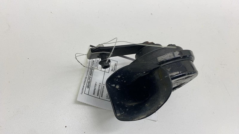 PT00003134D ⭕ 2022 2023 2024 Rivian R1T Driver Side Tone Signal Honk Horn Left PT00003134D