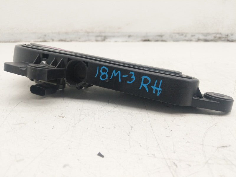 ⭕ 2017-2020 Model 3 Front or Rear Exterior Door Handle Outer Right 108