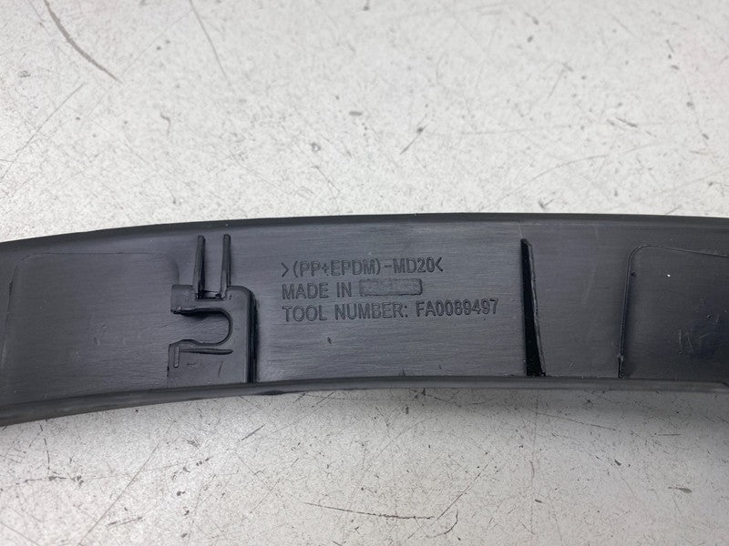 1494186 00 B ⭕ 20-24 Tesla Model Y Front Right Fender Garnish Wheel Arch Molding 1494186-00-B
