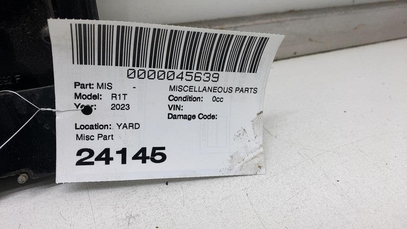 PT00002532 ⭕ 22-24 Rivian R1T Rear Tailgate Cargo Bed Sill Flap Trim Panel Cover PT00002532