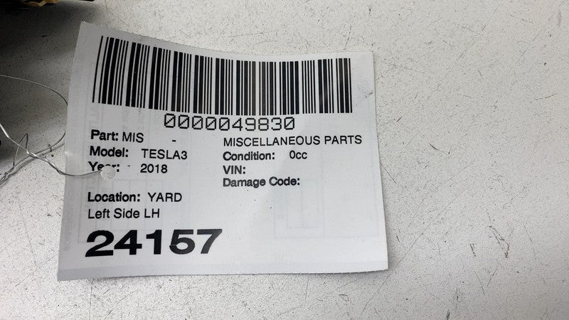 1095657 00 E 2017-2023 Tesla Model 3 Front Driver Side Audio Tweeter & Speaker Cover Left LH