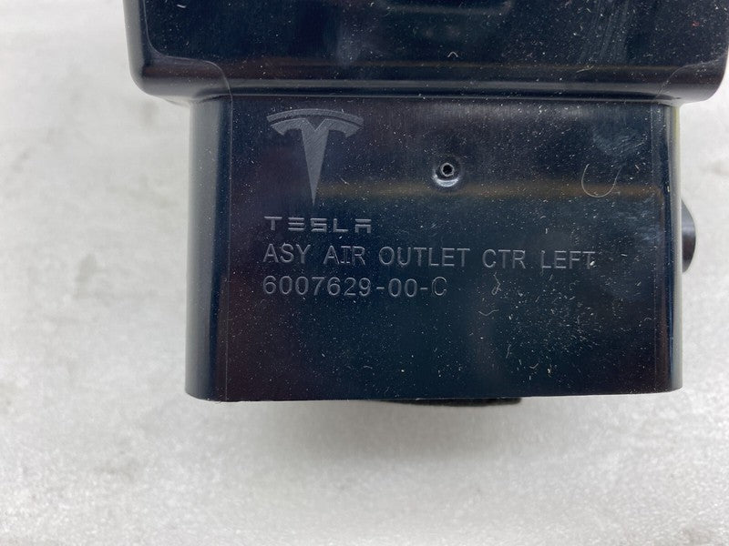 6007629 00 C ⭕ 12-20 Model S Driver Side Dash Air Vent Outlet Duct Center Left 6007629-00-C