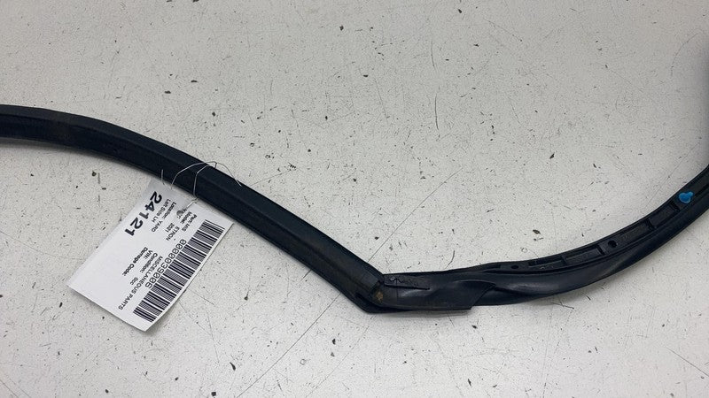 4KE 839 119 ⭕ 2019-2023 Audi E-Tron Rear Left Side Door Rearward Weatherstrip Seal 4KE839119