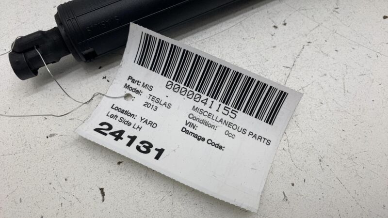 600661000C 2012-2020 Tesla Model S Rear Right Liftgate Trunk Power Shock Strut 6006610-00-C