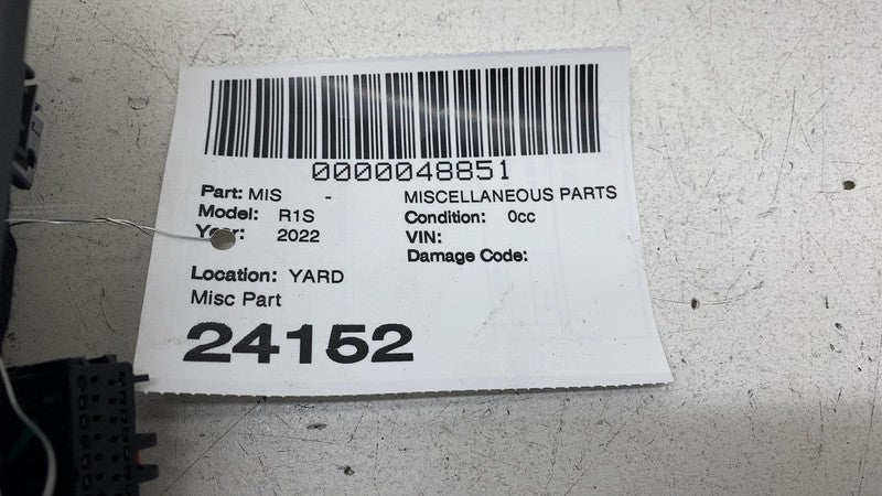 PT00028143001 2022-2024 Rivian R1T R1S Roof Overhead Console Dome Light Lamp w/ Hazard Switch