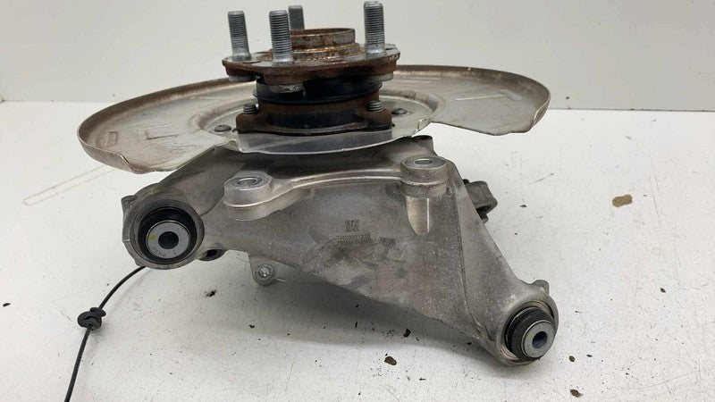 ⭕ 20-24 Model Y Rear Right Spindle Knuckle w/ Hub (142mm Driven) RH 11
