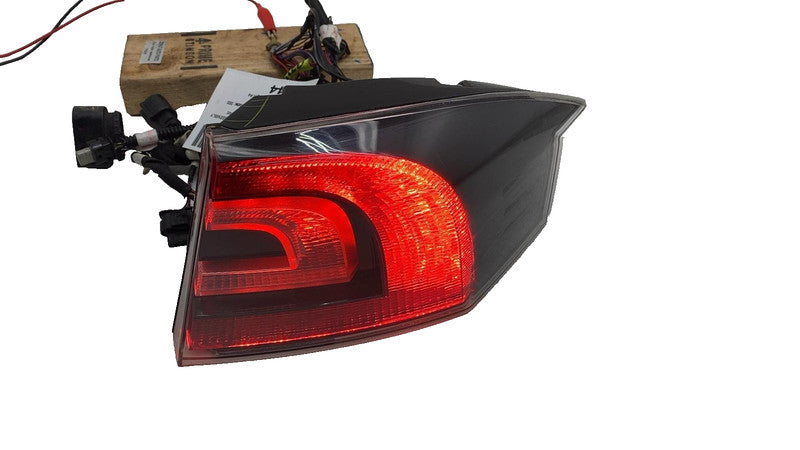 ⭕ 2012-2022 Tesla Model S Rear Taillight LED Outer Tail Lamp Right 600