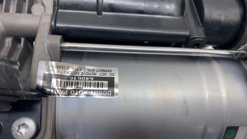 PT00563789-A ⭕ 2025 Rivian R1S  Air Ride Suspension Compressor Pump w/ Hose Tube OEM Assembly