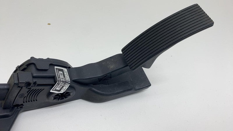 A2923000000 2012-2019 Mercedes-Benz GLE350 Front Driver Gas Throttle Pedal Accelerator OEM