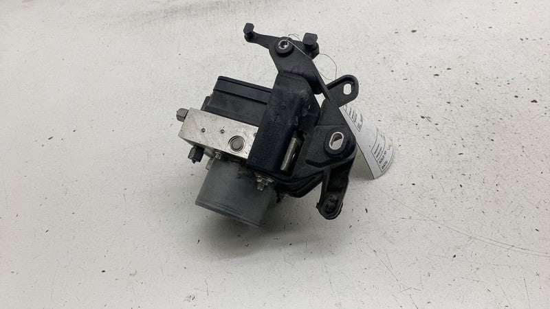 104474500B ⭕ 20-24 Tesla Model Y Anti-Lock Brake System ABS Pump Module Unit 1044745-00-B