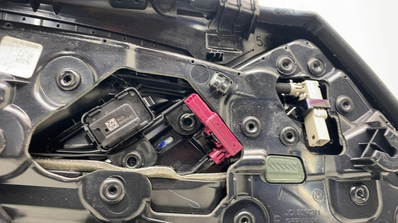 2018-2022 BMW 530e G30 Front Passenger Side Door Trim Panel Right RH Assembly