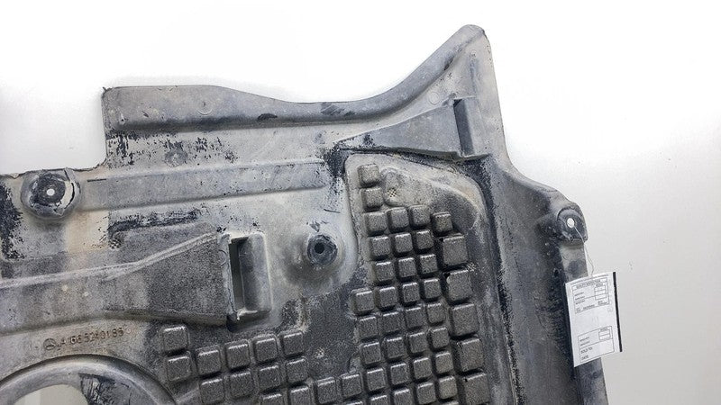 A1665200723 2016-2019 Mercedes-Benz GLE350 Center Under Body Floor Splash Guard Shield OEM