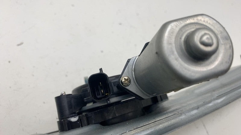 ⭕ 2019-2025 Chevrolet Silverado 1500 Rear Right Door Window Regulator & Motor RH