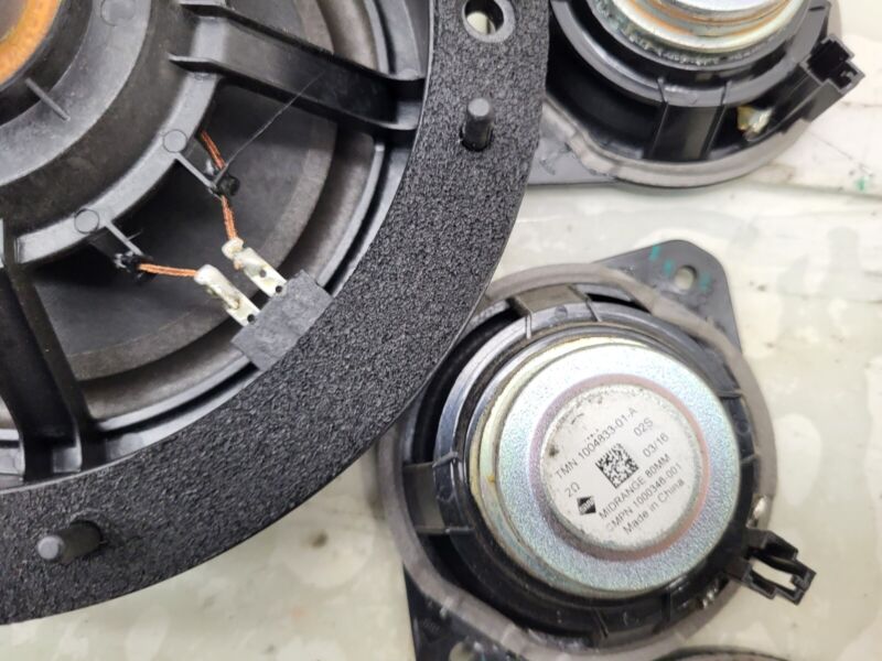 1004833 02 A ⭕2012-2015 Model S Midwoofer & Midrange Audio Speakers 1004833-02-A/1004833-01-A