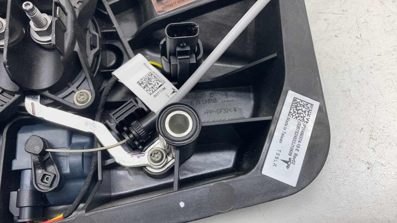 ⭕ 20-24 Tesla Model Y HV Charge Charging Port Inlet Socket Module 1490