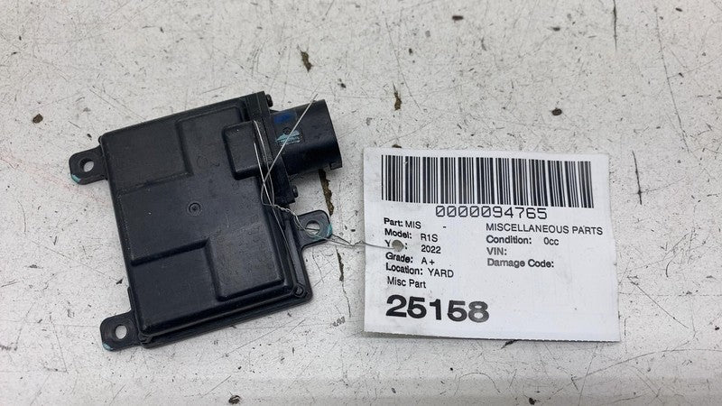 ⭕ 2022 Rivian EDV-700 Truck Rear Corner Radar Blind Spot Radar Unit PT