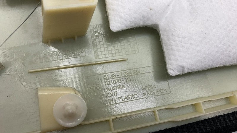 ⭕ 17-20 BMW 540i Rear Right C-Pillar Upper Quarter Cover Trim Panel 51