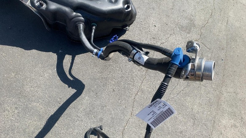 4M4201021GL ⭕ 2019-2024 Porsche Cayenne Fuel Tank w/ Pump & Pipe Hose Assembly 4M4201021GL