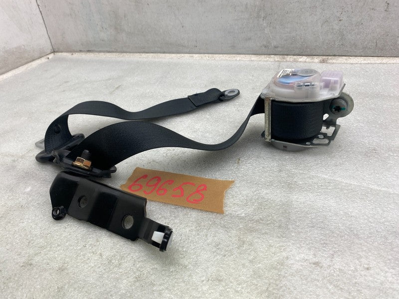 1023136-00-B ⭕2012-2015 Model S Rear Left or Right 2nd Row Seat Belt & Retractor 1023136-00-B