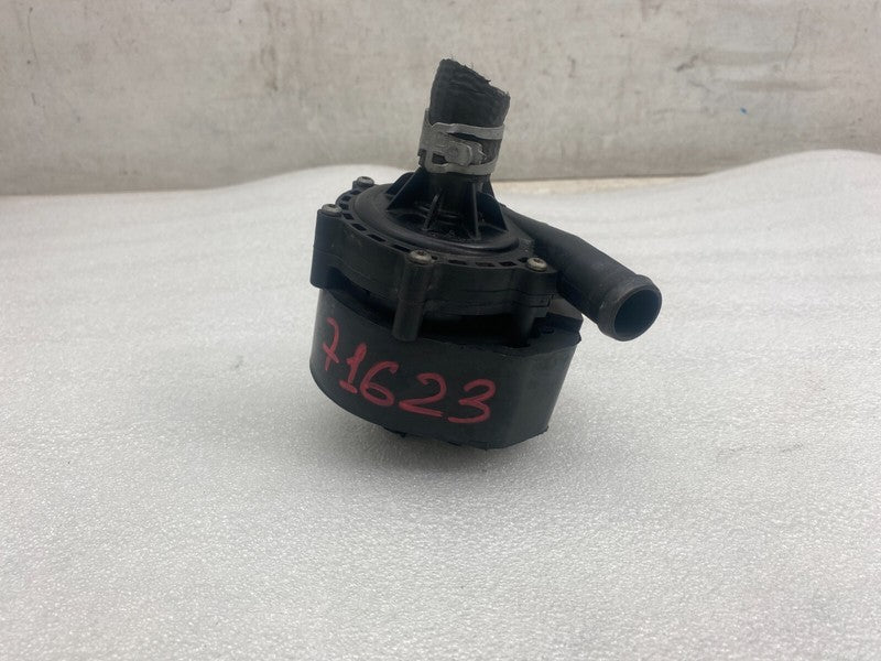 103732700F 2016-2020 Tesla Model S X Cooling System Auxiliary Water Coolant Pump FWD Assy