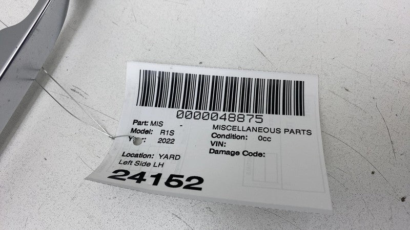 PT00012199 2022 2023 2024 Rivian R1S Front Driver Side Upper Window Molding Trim Left LH