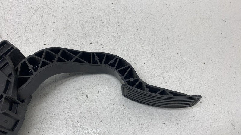 1007769 2017-2023 Tesla Model 3 Front Accelerator Gas Pedal Throttle Sensor Pad OEM