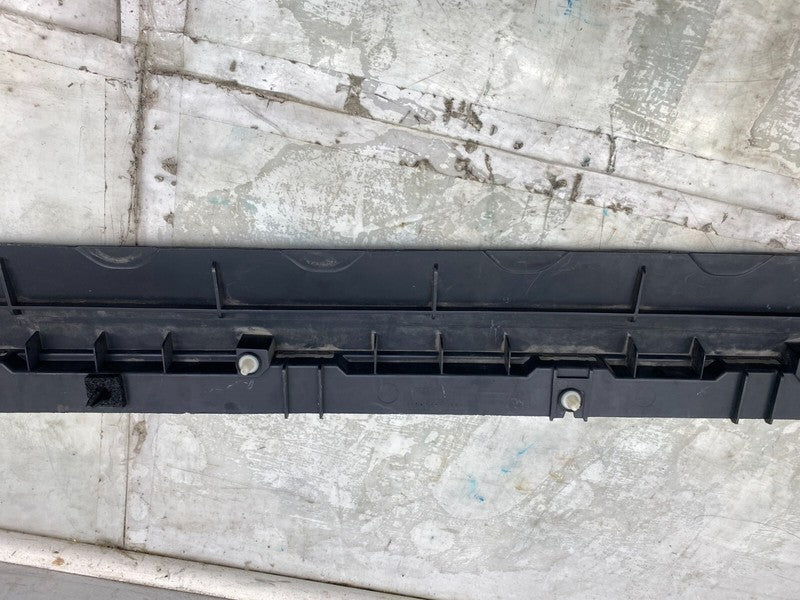 ⭕ 2020-2024 Tesla Model Y Right Skirt Rocker Molding Panel Carrier Bracket OEM