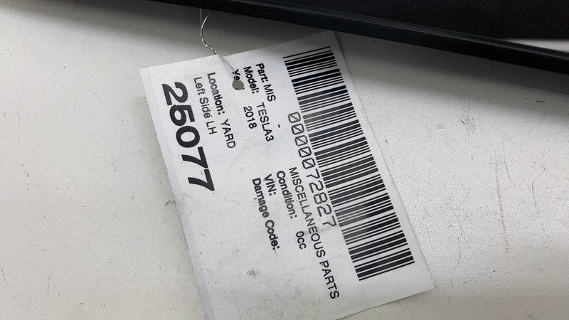 109297800C ⭕ 2017-2023 Tesla Model 3 Left B-Pillar Applique Glass Trim Molding 1100437-00-B